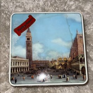 Vintage Huntley & Palmers Biscuit Tin with Venice Scene